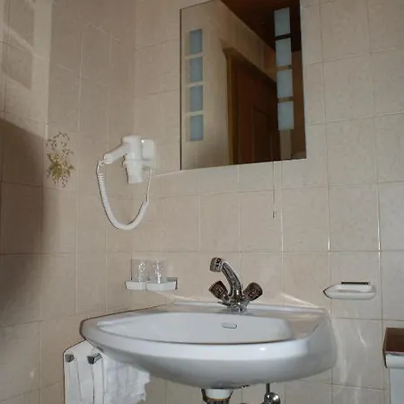 Garni Maximilian 齐勒河谷采尔